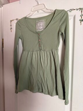 Duck Head Light Sage Long Sleeve Henley Peplum Top